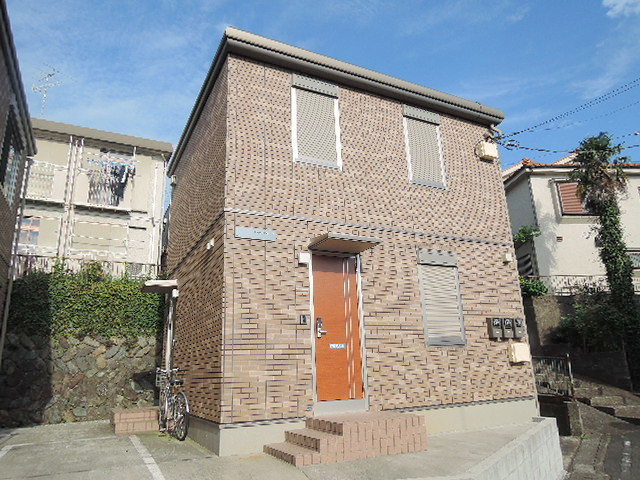 Ｅｍｙ　Ｃｏｕｒｔ　Ｂのエントランス