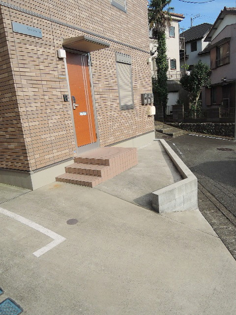 Ｅｍｙ　Ｃｏｕｒｔ　Ｂのエントランス|エントランス