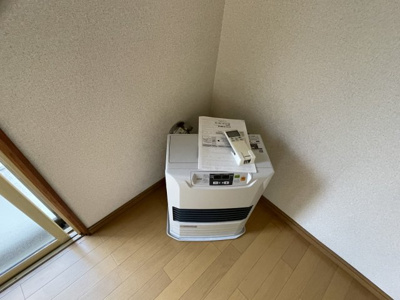 【設備】 | トゥルーホーム(川井荘) | FF灯油ストーブ