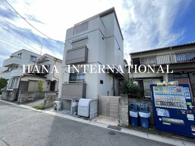 マンションローレルの外観