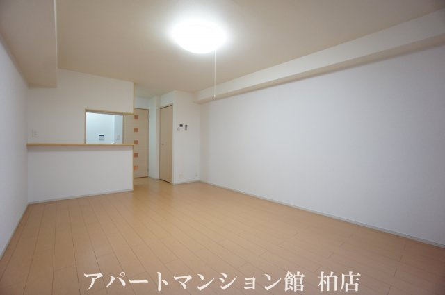 シームリーⅡの居間・リビング