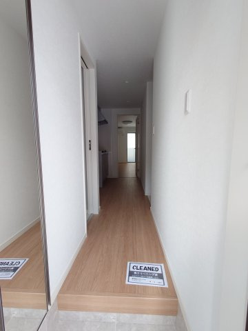 (仮称)キャメル北越谷8の玄関|明るい玄関です