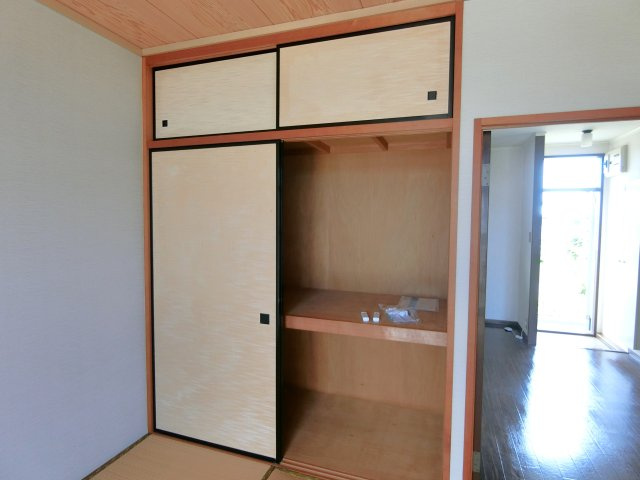 シティハイム今関Cの収納