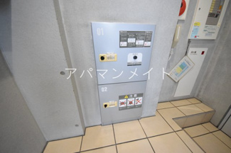 【その他共用部分】 | 便利な宅配ＢＯＸ付き！