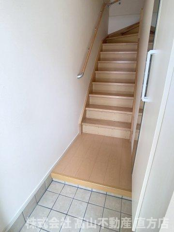 ジェイ・ヴィルタス３の玄関
