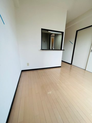 ＨＥＲＢＥ庄内通の居間・リビング