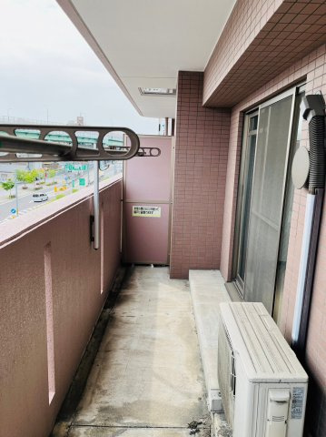 ＨＥＲＢＥ庄内通のバルコニー