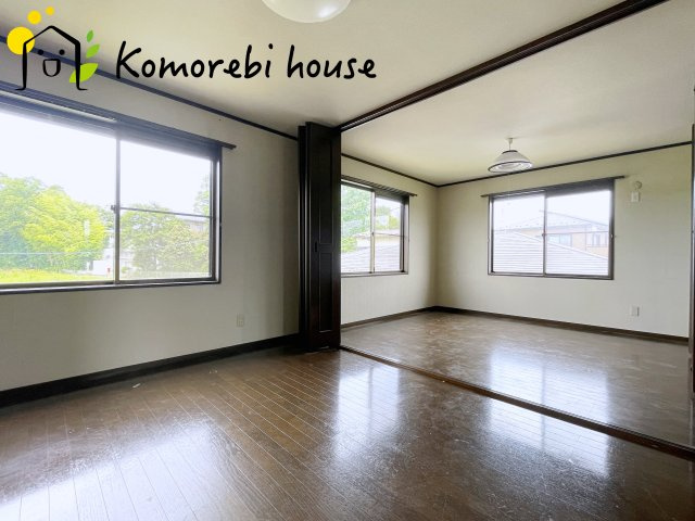 さいたま市西区清河寺　中古一戸建ての寝室|開放的な寝室です