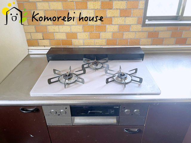 さいたま市西区清河寺　中古一戸建てのキッチン|コンパクトなキッチンで掃除もラクラク