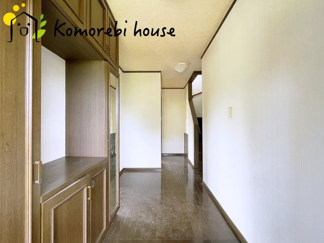 さいたま市西区清河寺　中古一戸建ての玄関|落ち着いた玄関です