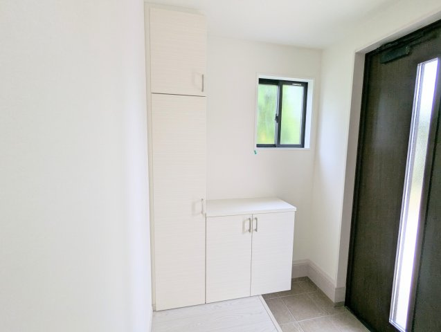 瀬戸市八幡台1期の玄関