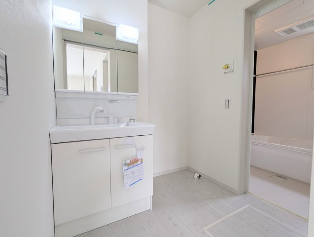 瀬戸市八幡台1期の独立洗面台