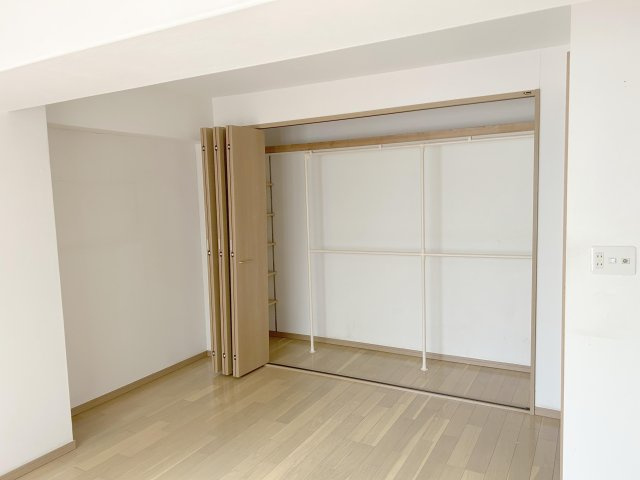 ドルミ葛西の収納|各居室の大型収納など収納力があり、居住空間を広く使えます♪