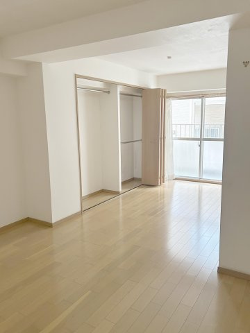 ドルミ葛西の居間・リビング|居心地の良さを実感して頂けるお部屋となっております♪