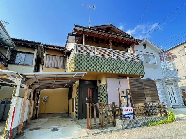 南京終町戸建（今北邸）の外観|キレイな外観です。