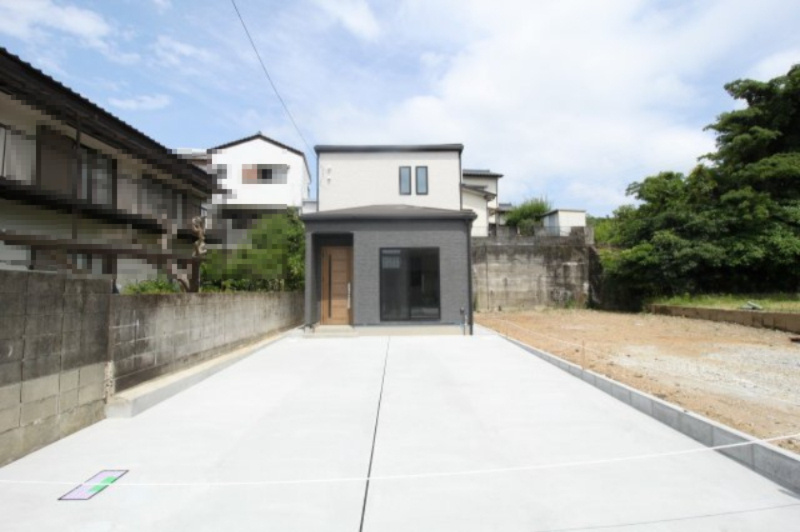 一宮東町2丁目　新築戸建　１号棟　【内覧可能】の駐車場