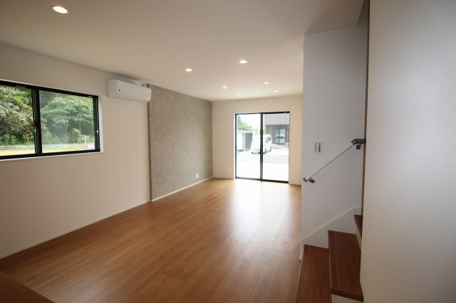 一宮東町2丁目　新築戸建　１号棟（北）の居間・リビング|ＬＤＫ　18.3帖