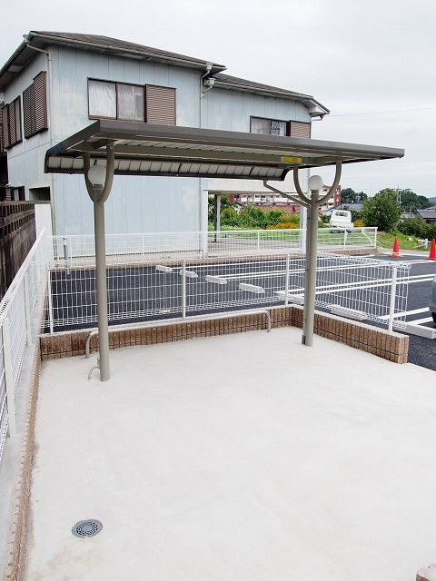 ガーデン　デスパシオの駐車場