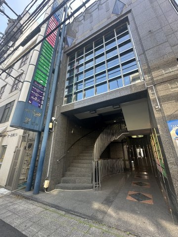 ニューシティ21ビルの外観