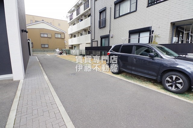 花の木ライズの駐車場