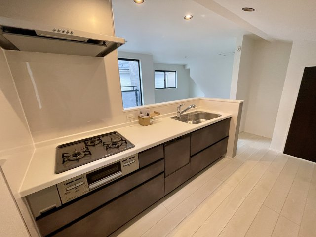 練馬区石神井町6丁目　ZEH水準省エネ邸宅　最終1棟のキッチン