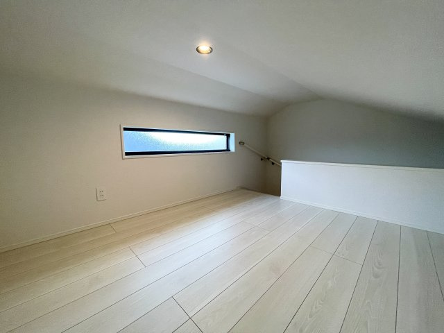 練馬区石神井町6丁目　ZEH水準省エネ邸宅　最終1棟の収納