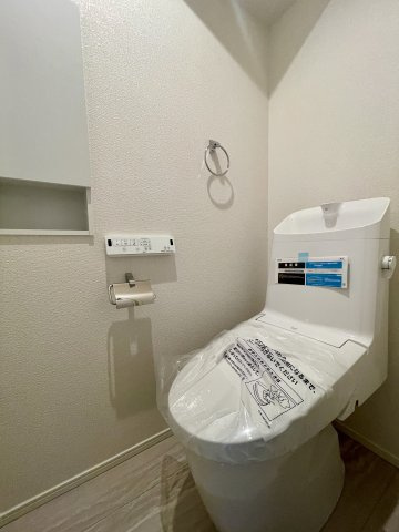 練馬区石神井町6丁目　ZEH水準省エネ邸宅　最終1棟のトイレ