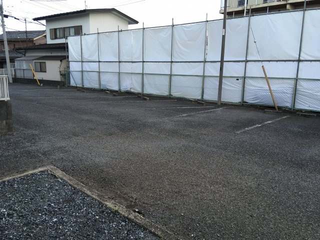 前山ハイツ　B棟の駐車場