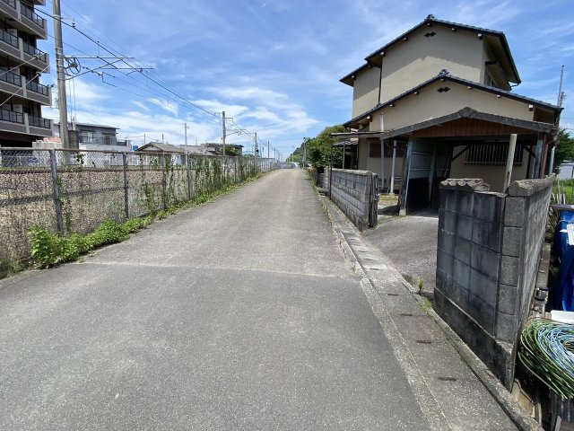 城下町　売土地の前面道路含む現地写真