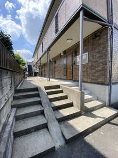 【エントランス】 | ATHENA(アスィーナ)