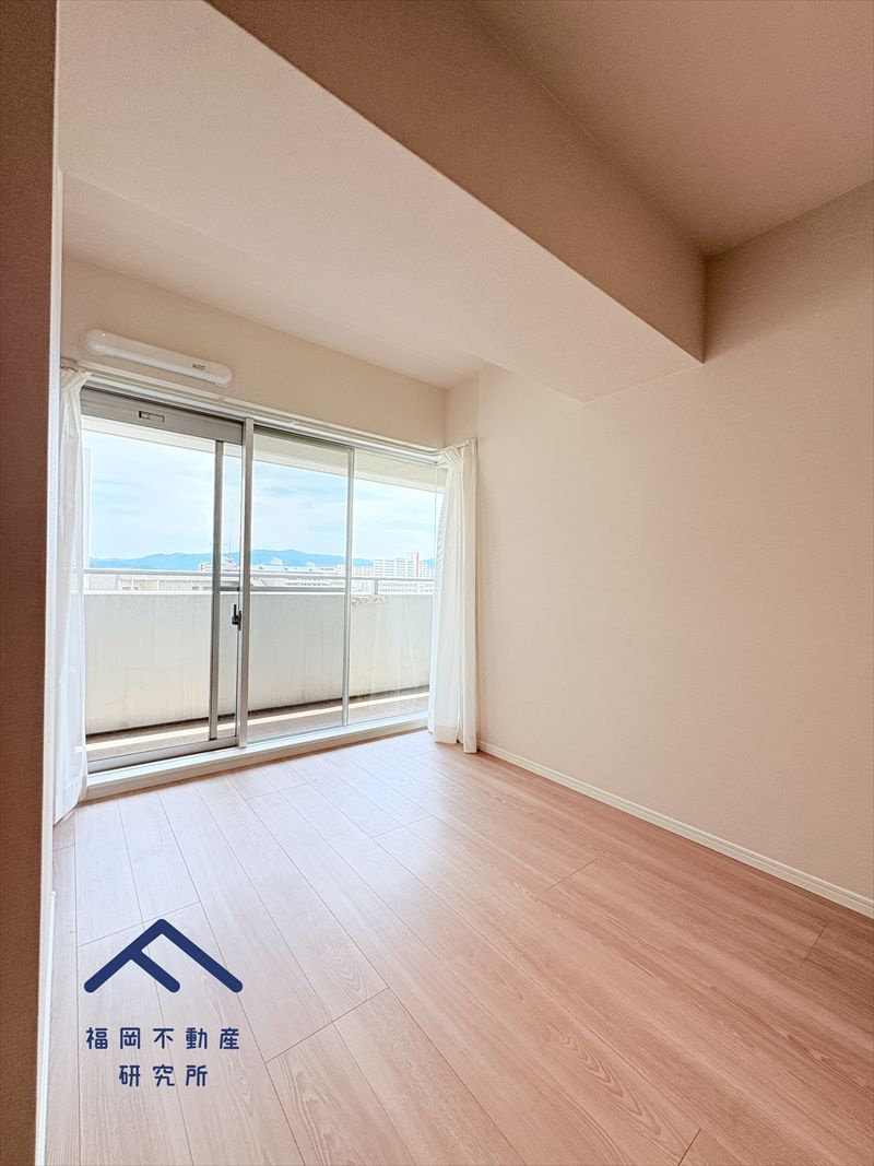 ロワールマンションアール板付壱番館の洋室