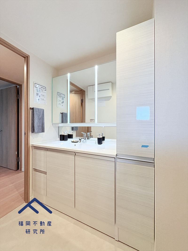 ロワールマンションアール板付壱番館の独立洗面台