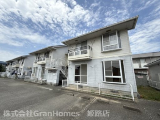 ムーンハウスⅡA棟の外観