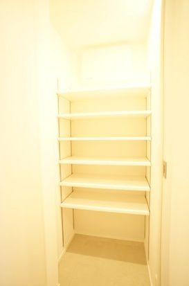 プライムメゾン錦糸町の玄関