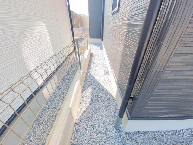  | 《仲介手数料無料》上尾市小泉９丁目2-18(1号棟)新築一戸建てグラファーレ