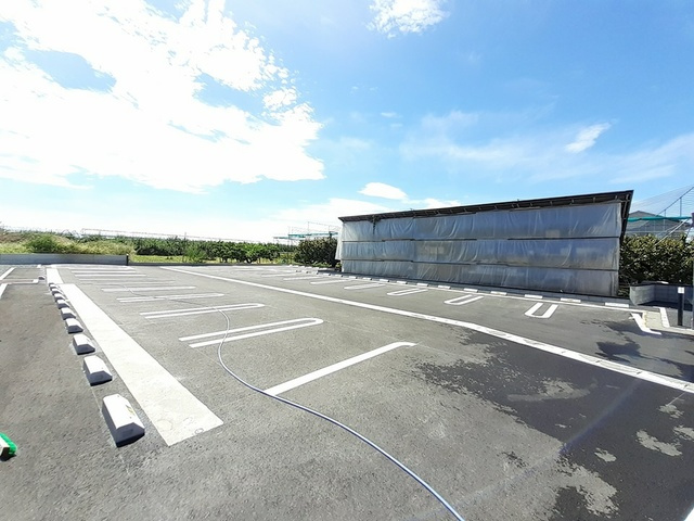 ヴィラ　ルーチェ　Ａの駐車場|駐車場