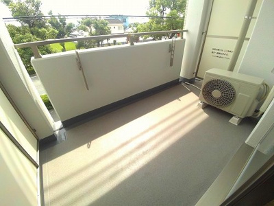 【バルコニー】 | グレイスフル・Ｋ | お洗濯にも便利なバルコニー付き