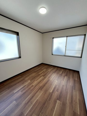 堺市南区原山台リフォーム済み4LDKの洋室