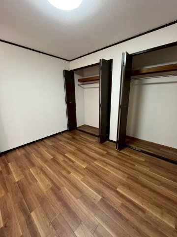 堺市南区原山台リフォーム済み4LDKの洋室