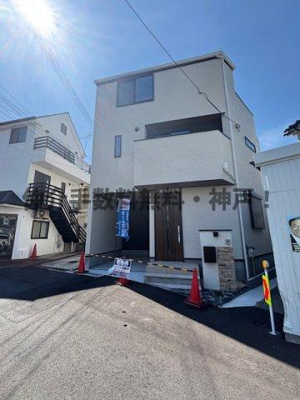 【前面道路含む現地写真】 | 神戸市垂水区山手6丁目　新築戸建　仲介手数料無料！ | 前面道路含む現地写真です
