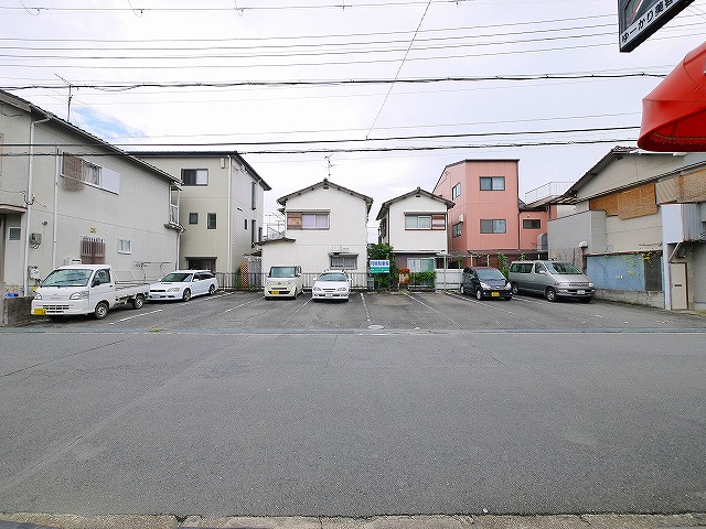 富屋モータープール南の駐車場
