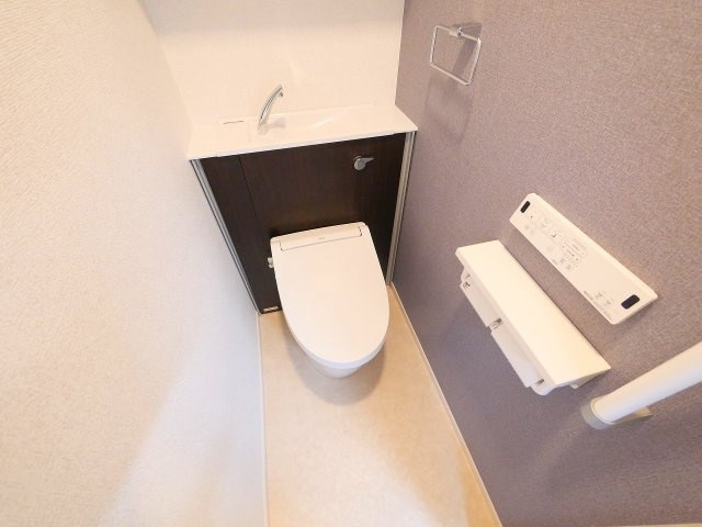 ヒカルサ奈良大森西ノースのトイレ|清潔感のあるトイレです