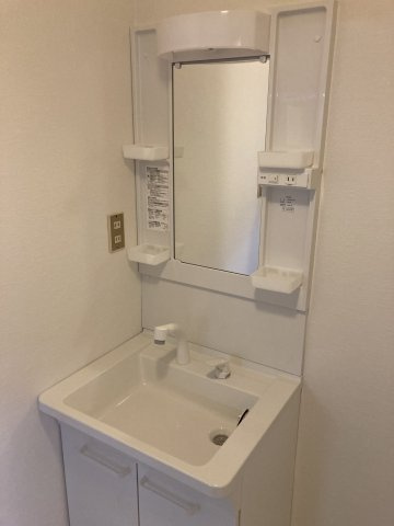 米虫ハイツの洗面所|トイレ入替を行いました。