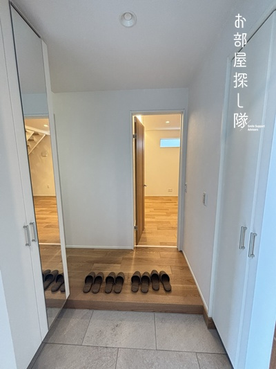 久留米市日ノ出町の中古一戸建の玄関