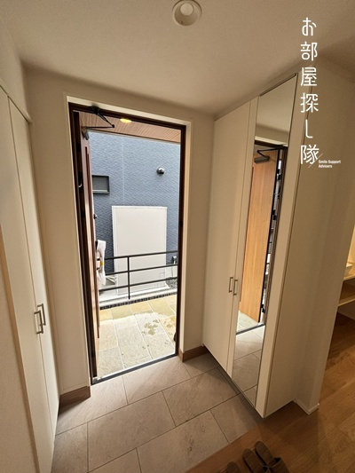 久留米市日ノ出町の中古一戸建の玄関