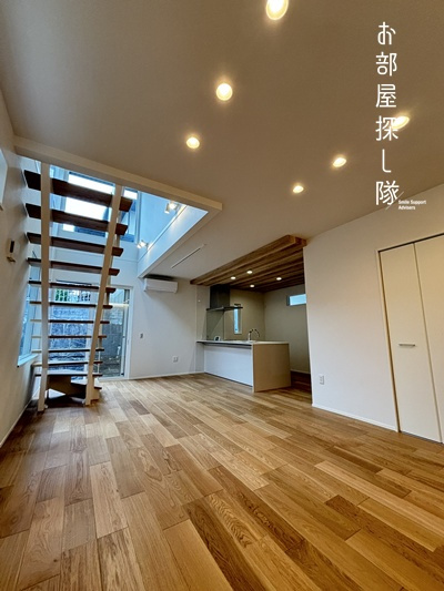 久留米市日ノ出町の中古一戸建の居間・リビング