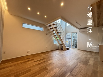 久留米市日ノ出町の中古一戸建の居間・リビング