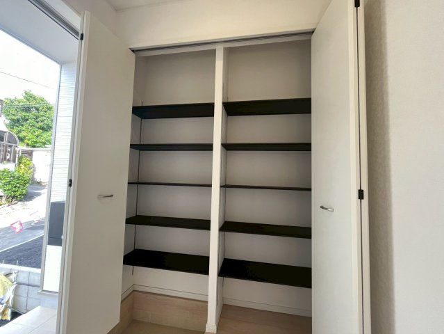 ♥♥宜野湾市大山第3－－２号棟（全２棟）（全2棟）の収納