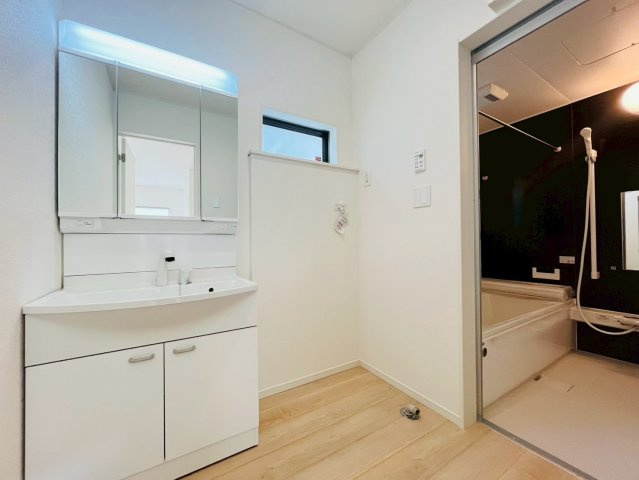 ♥♥宜野湾市大山第3－－２号棟（全２棟）（全2棟）の独立洗面台