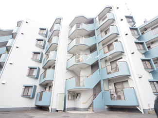 【エントランス】 | 外観は落ち着いています